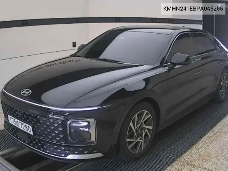 HYUNDAI N/A 2023, VIN KMHN241EBPA045255