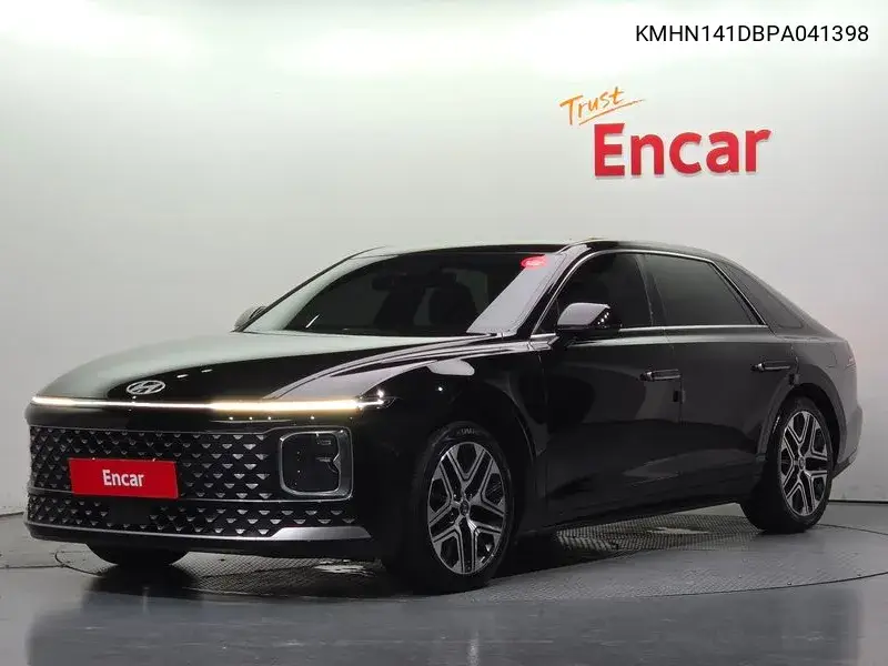 HYUNDAI N/A 2023, VIN KMHN141DBPA041398