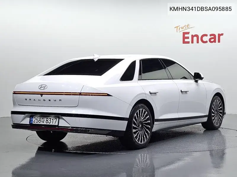 HYUNDAI N/A 2025, VIN KMHN341DBSA095885