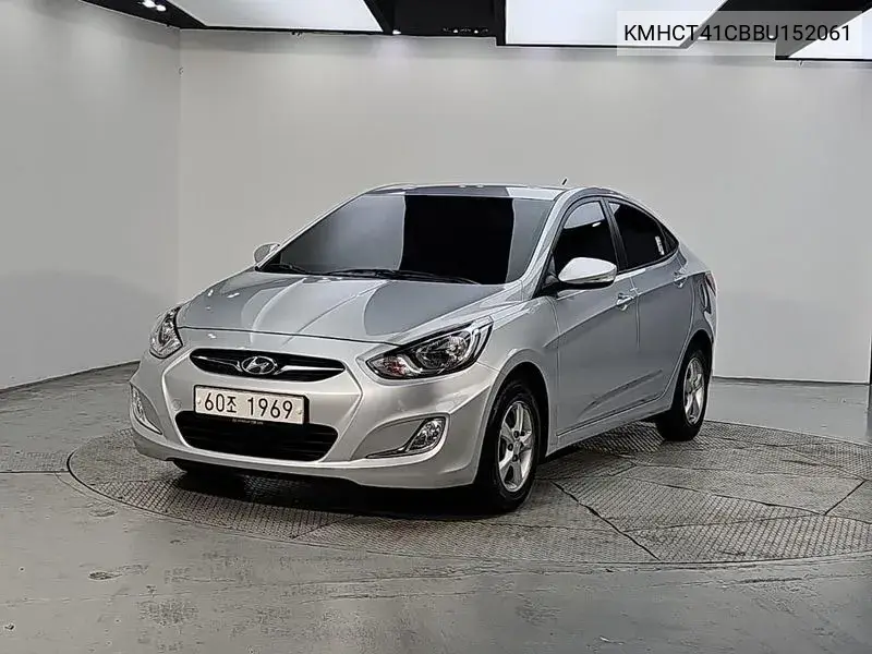 HYUNDAI ACCENT 2011, VIN KMHCT41CBBU152061