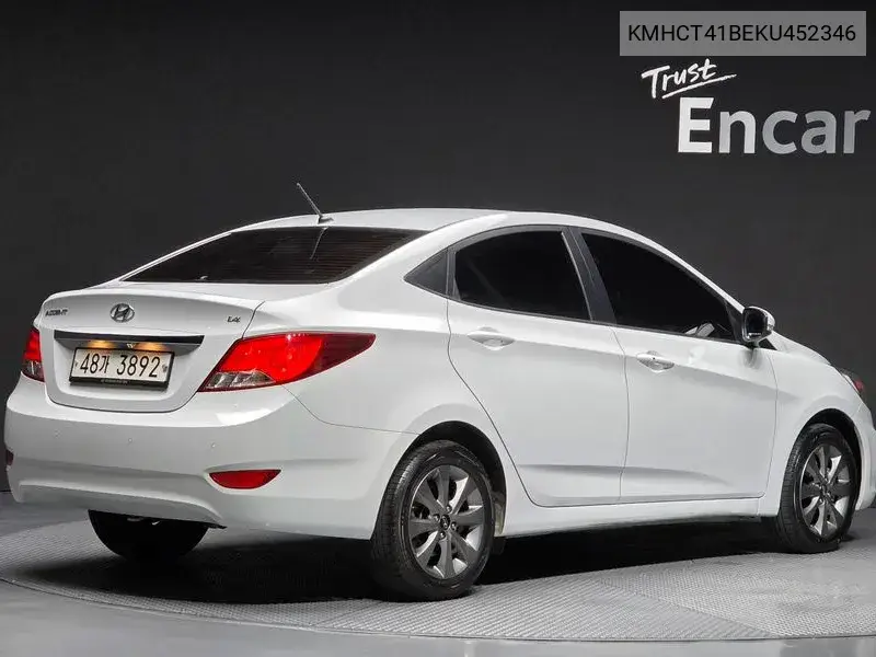 2018 HYUNDAI ACCENT VIN KMHCT41BEKU452346 — фото 2