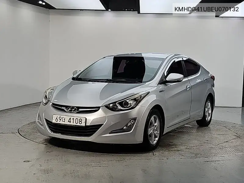HYUNDAI ELANTRA 2013, VIN KMHDG41UBEU070132