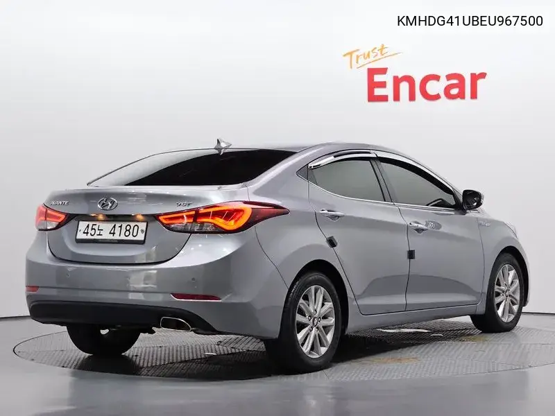 HYUNDAI ELANTRA 2013, VIN KMHDG41UBEU967500