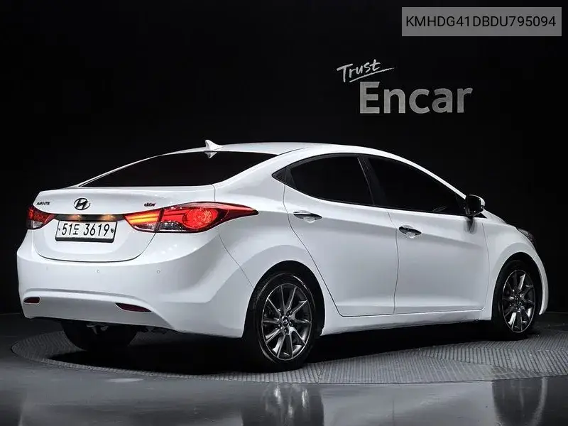 2013 HYUNDAI ELANTRA VIN KMHDG41DBDU795094 — фото 2