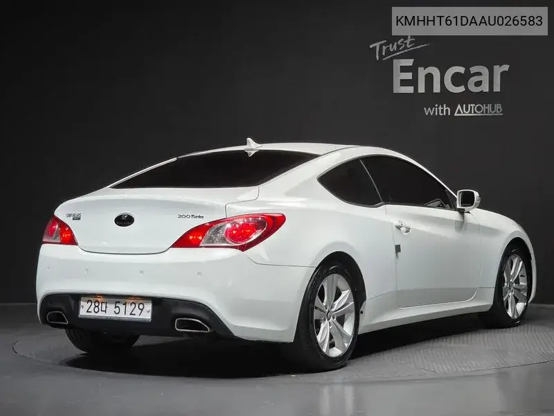 HYUNDAI GENESIS COUPE 2009, VIN KMHHT61DAAU026583