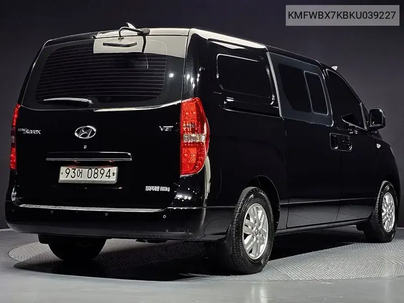 2018 HYUNDAI GRAND STAREX URBAN VIN KMFWBX7KBKU039227 — фото 2