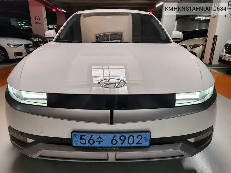 2021 HYUNDAI IONIQ 5 VIN KMHKN81AFNU010584 — фото 2