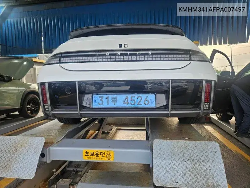 2022 HYUNDAI IONIQ 6 VIN KMHM341AFPA007497 — фото 2