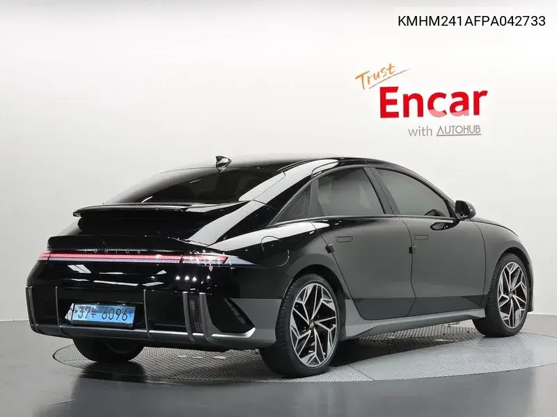 HYUNDAI IONIQ 6 2023, VIN KMHM241AFPA042733