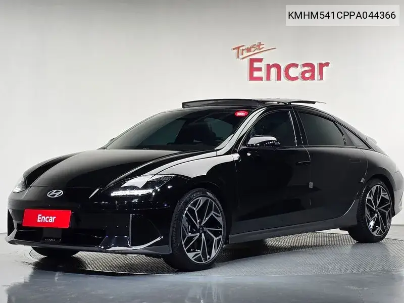 HYUNDAI IONIQ 6 2023, VIN KMHM541CPPA044366
