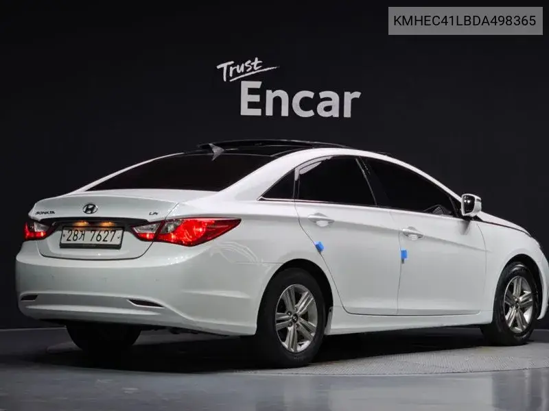2012 HYUNDAI SONATA VIN KMHEC41LBDA498365 — фото 2