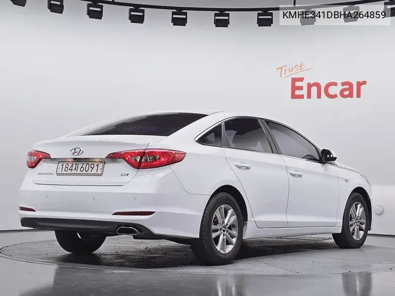 2016 HYUNDAI SONATA VIN KMHE341DBHA264859 — фото 2