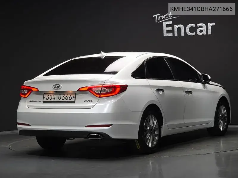 2016 HYUNDAI SONATA VIN KMHE341CBHA271666 — фото 2