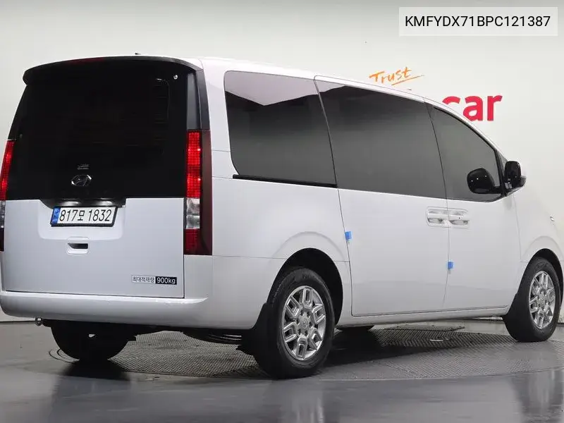 2023 HYUNDAI STARIA VIN KMFYDX71BPC121387 — фото 2