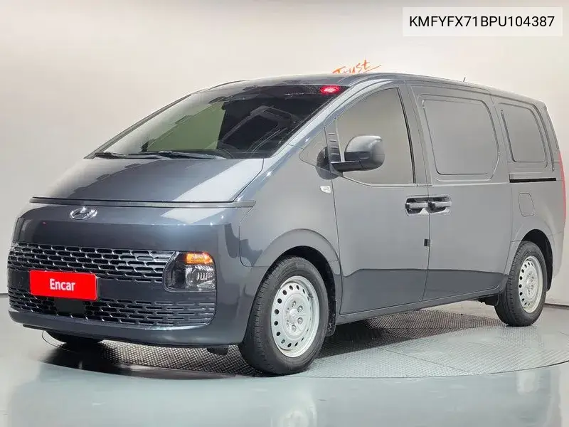 HYUNDAI STARIA 2023, VIN KMFYFX71BPU104387