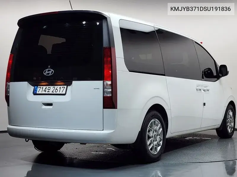 2024 HYUNDAI STARIA VIN KMJYB371DSU191836 — фото 2