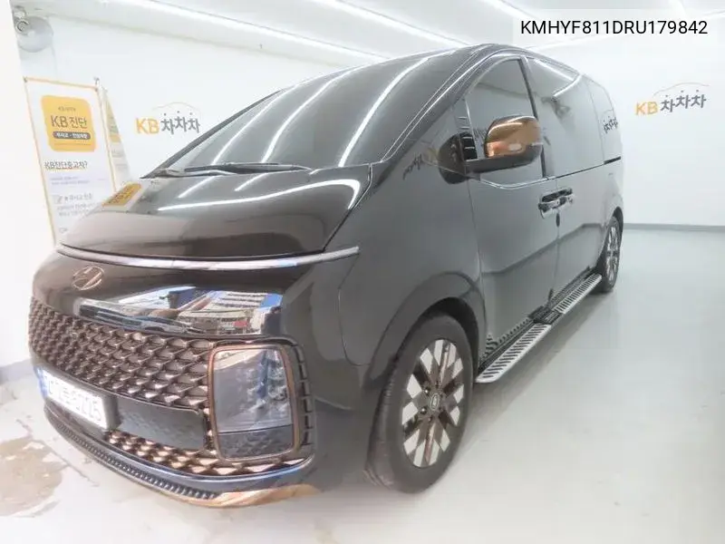 HYUNDAI STARIA 2024, VIN KMHYF811DRU179842