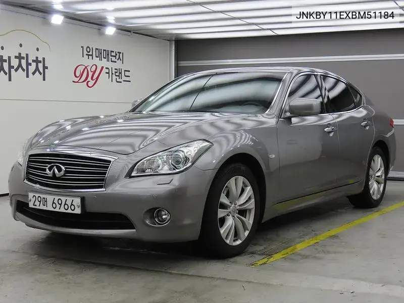 INFINITI M 2011, VIN JNKBY11EXBM51184