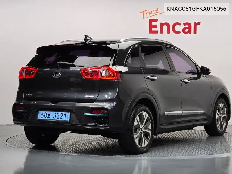 2019 KIA N/A VIN KNACC81GFKA016056 — фото 2