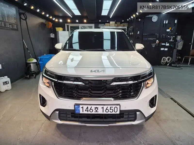KIA N/A 2024, VIN KNAER817BSK706556