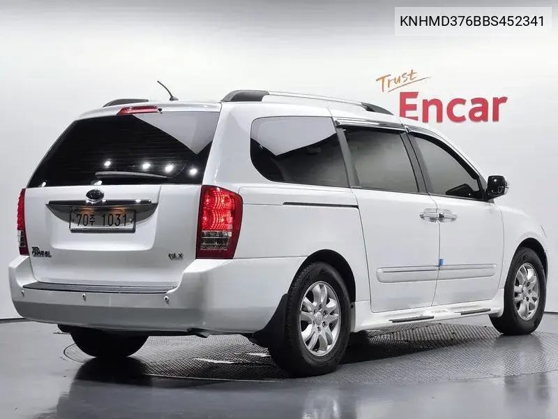 2011 KIA CARNIVAL VIN KNHMD376BBS452341 — фото 2