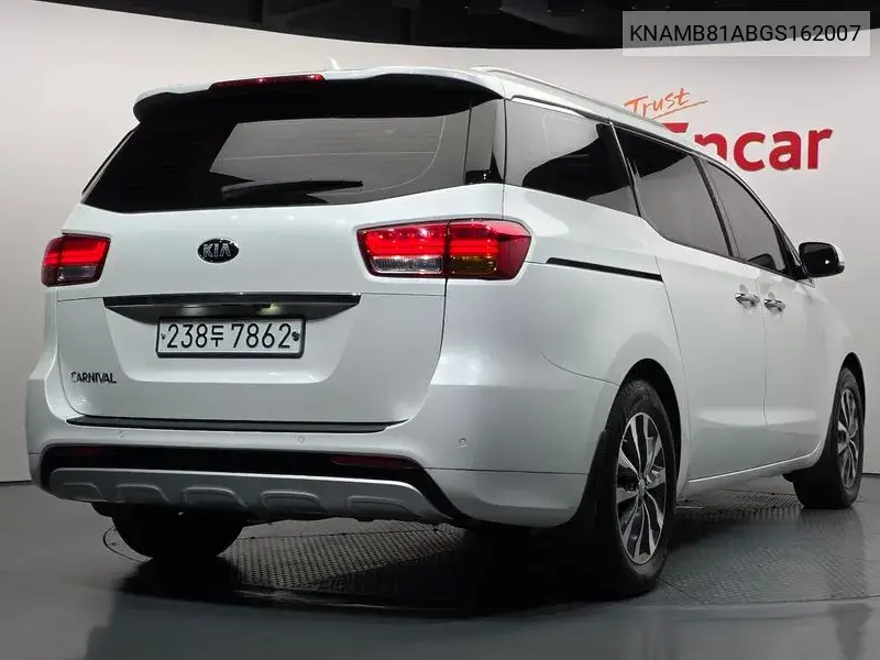 2015 KIA CARNIVAL VIN KNAMB81ABGS162007 — фото 2