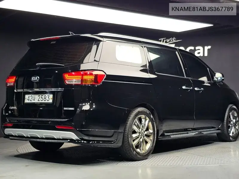 2017 KIA CARNIVAL VIN KNAME81ABJS367789 — фото 2