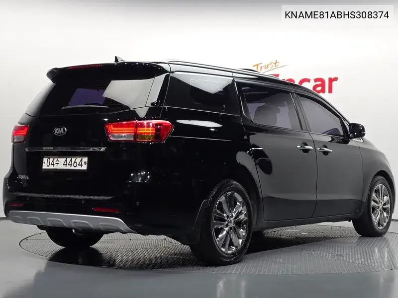 2017 KIA CARNIVAL VIN KNAME81ABHS308374 — фото 2