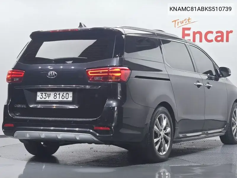 2018 KIA CARNIVAL VIN KNAMC81ABKS510739 — фото 2