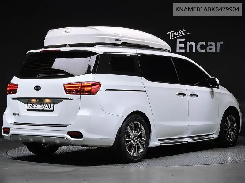 2018 KIA CARNIVAL VIN KNAME81ABKS479904 — фото 2