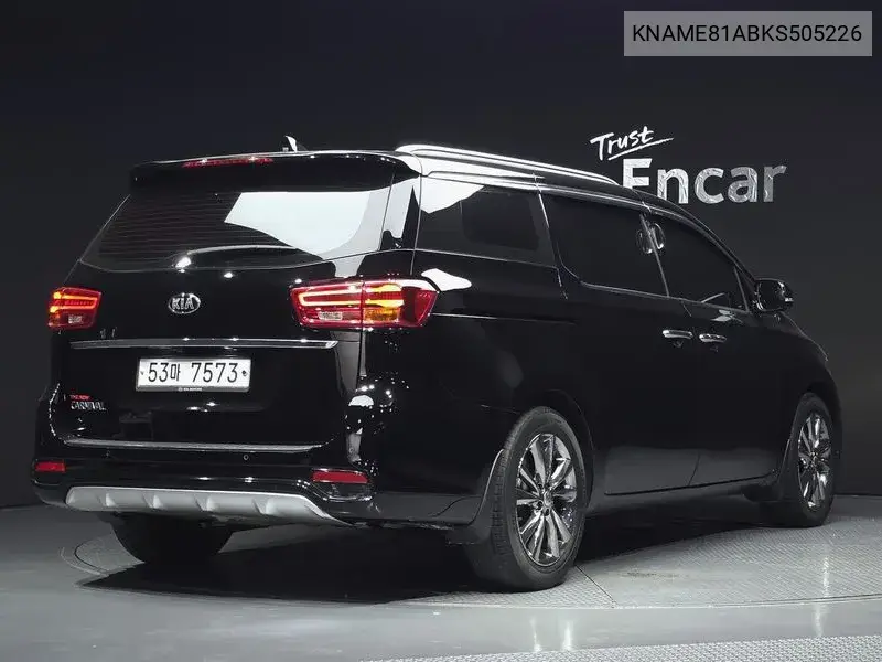 2018 KIA CARNIVAL VIN KNAME81ABKS505226 — фото 2