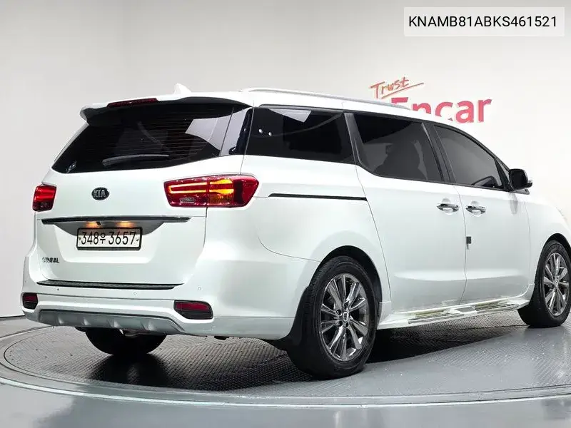 2018 KIA CARNIVAL VIN KNAMB81ABKS461521 — фото 2