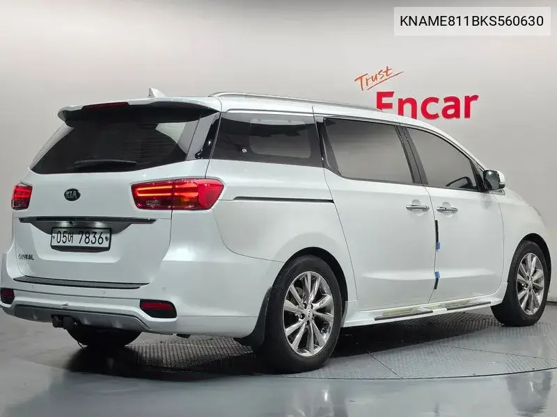 2019 KIA CARNIVAL VIN KNAME811BKS560630 — фото 2