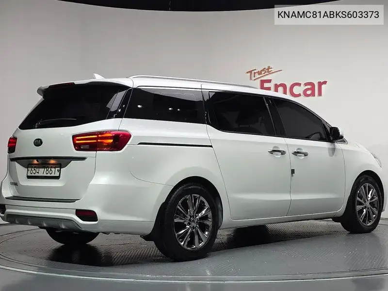 2019 KIA CARNIVAL VIN KNAMC81ABKS603373 — фото 2
