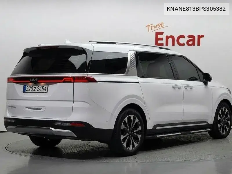 2023 KIA CARNIVAL VIN KNANE813BPS305382 — фото 2