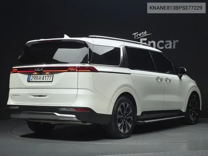 2023 KIA CARNIVAL VIN KNANE813BPS377229 — фото 2