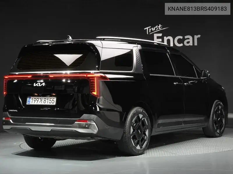 2023 KIA CARNIVAL VIN KNANE813BRS409183 — фото 2