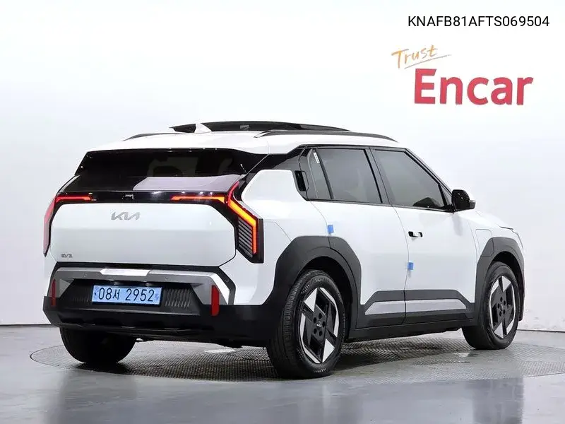2025 KIA EV3 VIN KNAFB81AFTS069504 — фото 2