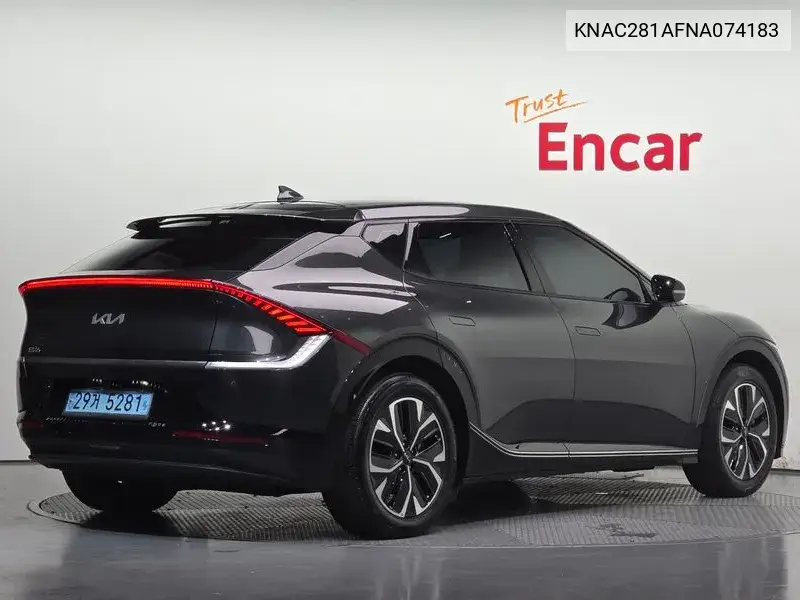 2022 KIA EV6 VIN KNAC281AFNA074183 — фото 2