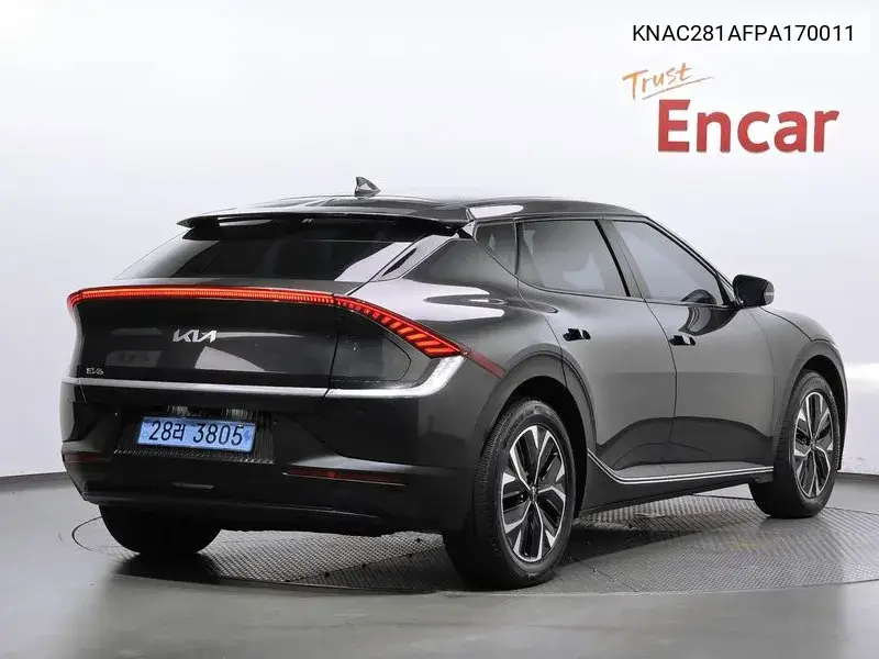 2023 KIA EV6 VIN KNAC281AFPA170011 — фото 2