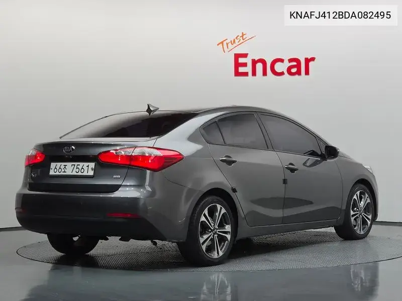 2013 KIA K3 VIN KNAFJ412BDA082495 — фото 2