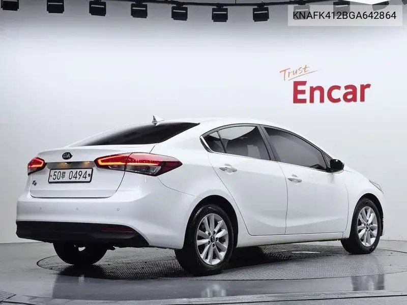2016 KIA K3 VIN KNAFK412BGA642864 — фото 2