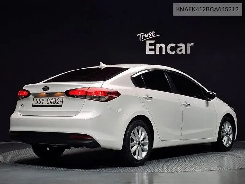 2016 KIA K3 VIN KNAFK412BGA645212 — фото 2