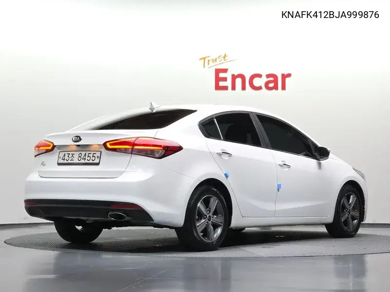 2018 KIA K3 VIN KNAFK412BJA999876 — фото 2
