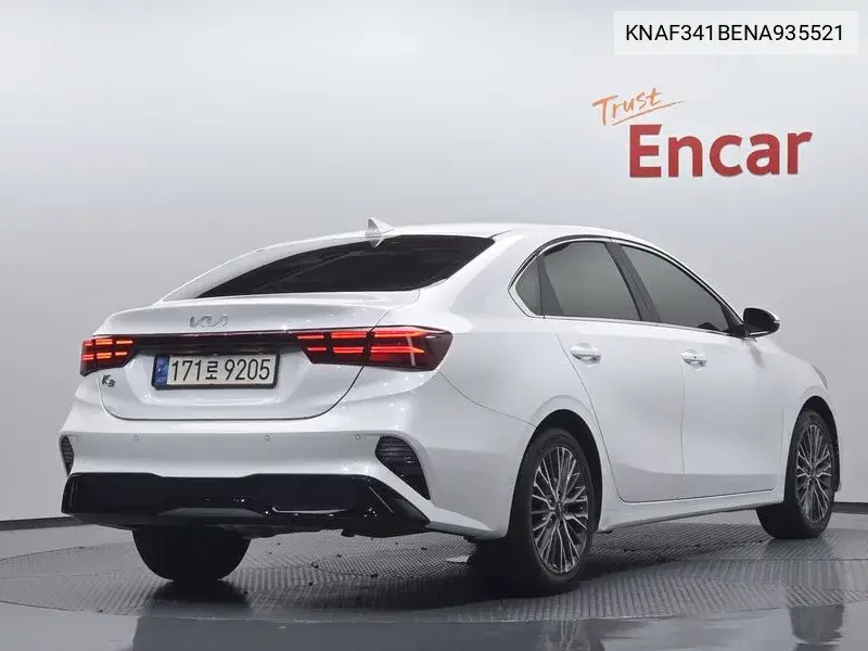 KIA K3 2021, VIN KNAF341BENA935521