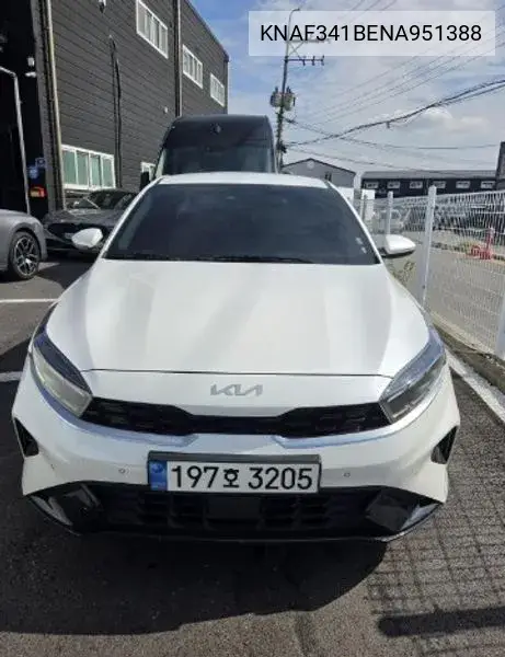 KIA K3 2022, VIN KNAF341BENA951388