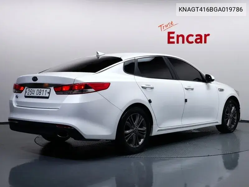 2015 KIA K5 VIN KNAGT416BGA019786 — фото 2