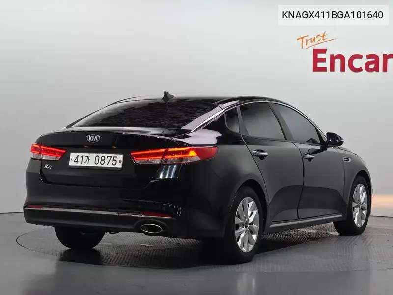 2016 KIA K5 VIN KNAGX411BGA101640 — фото 2
