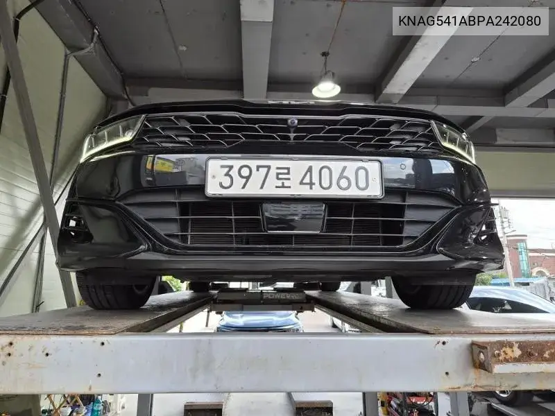 KIA K5 2023, VIN KNAG541ABPA242080
