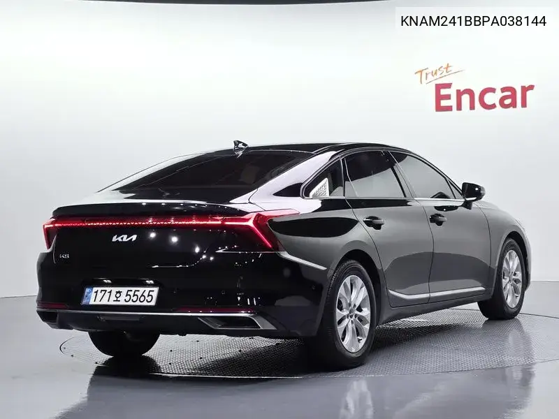 2022 KIA K8 VIN KNAM241BBPA038144 — фото 2